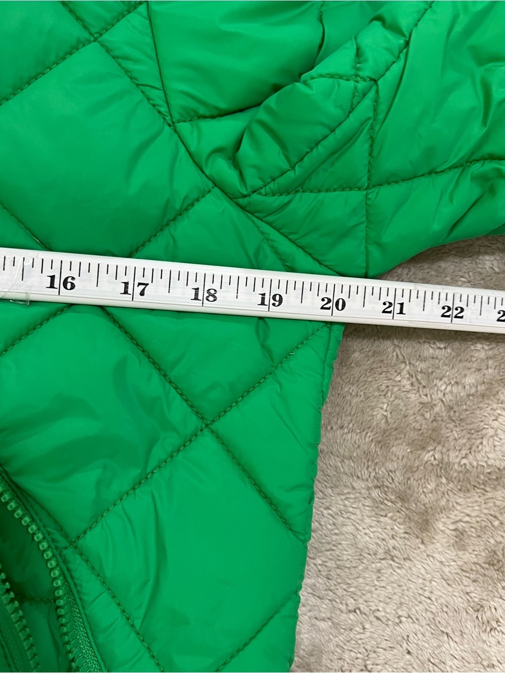 Zara Women’s Size M US Long Sleeves Hooded Quilted Short Jacket Green - Picture 4 of 16